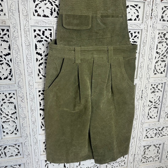 Vintage Don't Stop Genuine Suede Leather Olive Green Khaki Short Overalls Sz XS - Picture 3 of 9
